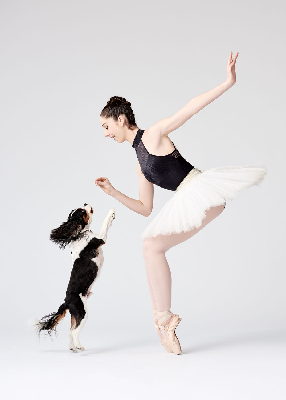 Dancers_and_Dogs_06